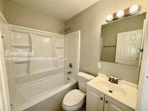 7121 Flounder Dr in Tampa, FL - Building Photo - Building Photo