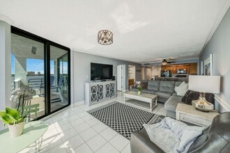 4600 Kingfish Ln-Unit -603 in Panama City Beach, FL - Foto de edificio - Building Photo