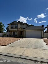 5320 E Ave R 11 in Palmdale, CA - Building Photo