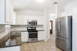 1202 Sundrop Pl in Round Rock, TX - Building Photo - Building Photo