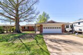 3805 N Eagle Ln