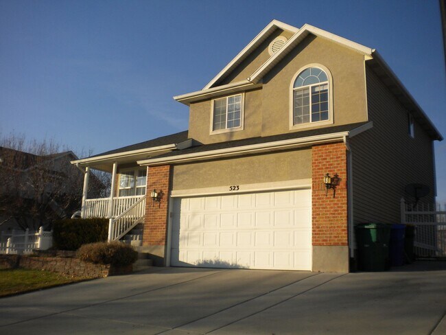 property at 523 Hidden Cove Ln