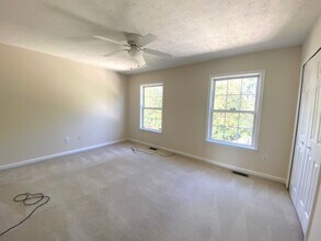 9926 W Midland Way in Fredericksburg, VA - Building Photo - Building Photo