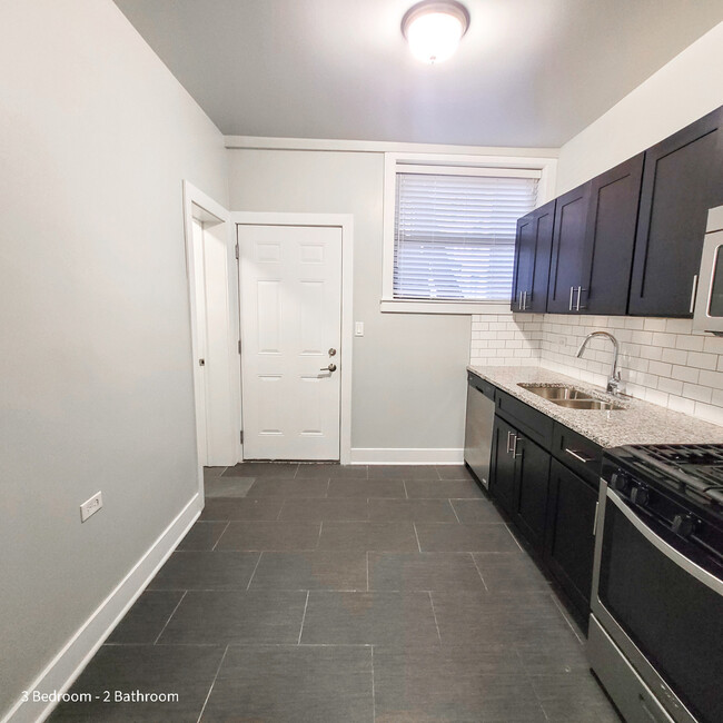 5537 S Everett Ave-Unit -2W in Chicago, IL - Building Photo - Building Photo