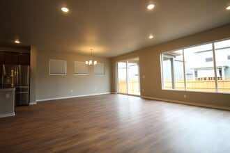 5267 Honeycomb Ave in Timnath, CO - Building Photo - Building Photo