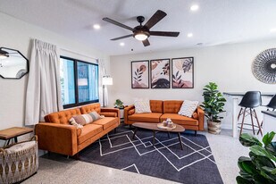 400 S Atlantic Ave in Cocoa Beach, FL - Building Photo