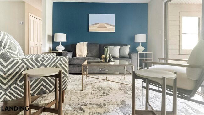 3421 N Druid Hills Rd in Decatur, GA - Foto de edificio - Building Photo