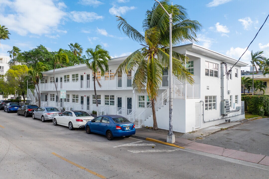 710 7th St in Miami Beach, FL - Foto de edificio
