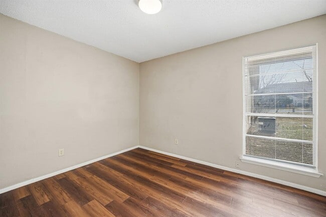 5202 Nuckols Crossing Rd in Austin, TX - Building Photo - Building Photo