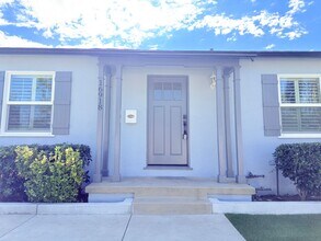 16918 Schoolcraft St in Los Angeles, CA - Building Photo - Building Photo