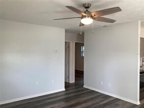 3259 36th Ave N in St. Petersburg, FL - Building Photo - Building Photo