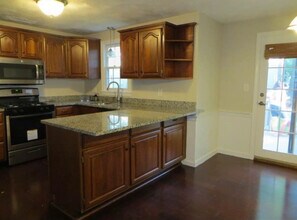143 Wellman Ave in North Chelmsford, MA - Building Photo - Building Photo