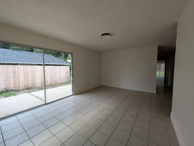 3827 Oro Bangor Hwy in Oroville, CA - Building Photo - Building Photo