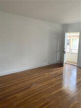 7950 Abbott Ave in Miami Beach, FL - Building Photo - Building Photo