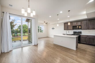 9790 Clermont Ln in Thornton, CO - Foto de edificio - Building Photo