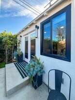 2258 W 28th St in Los Angeles, CA - Building Photo