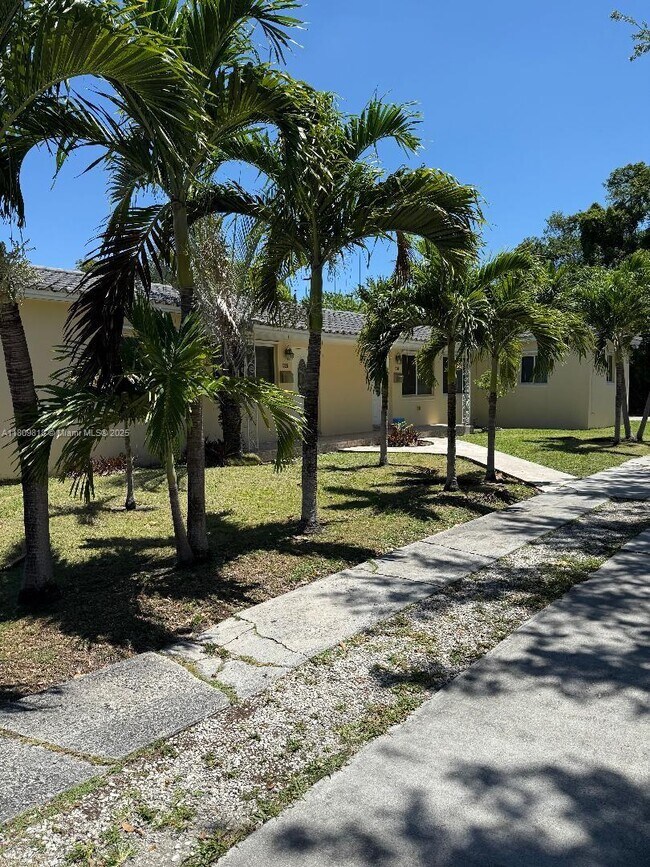 531 NW 25th Ave-Unit -531 in Miami, FL - Building Photo - Building Photo
