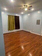 72 Fairview Ave in Jersey City, NJ - Building Photo - Building Photo