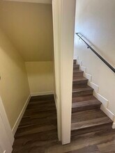 133 W 74th St in Los Angeles, CA - Foto de edificio - Building Photo