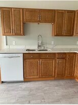 91 Walnut St, Unit 2 in Clinton, MA - Building Photo