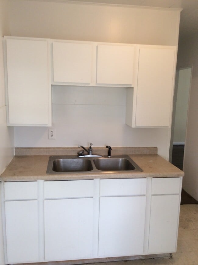property at 1434 Spy Run Ave