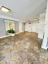 2463 Kuhio Ave. in Honolulu, HI - Building Photo - Building Photo