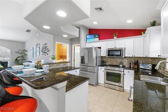 1001 NE 6th Ave in Cape Coral, FL - Building Photo - Building Photo
