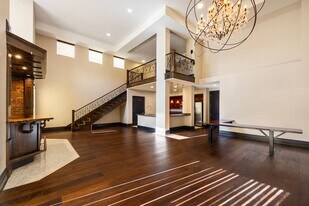 32 E Serene Ave in Las Vegas, NV - Building Photo