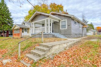 919 N Bradley Ave in Indianapolis, IN - Building Photo - Building Photo