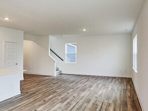 758 Felix Dr, Unit 1 in Danville, IN - Foto de edificio - Building Photo