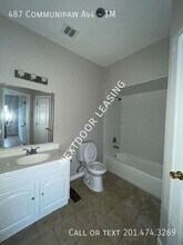 487 Communipaw Ave in Jersey City, NJ - Building Photo - Building Photo