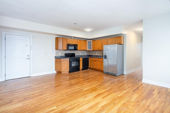 528 47th St in Union City, NJ - Building Photo - Building Photo