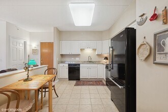 1479 Milwaukee Ave in Libertyville, IL - Building Photo - Building Photo