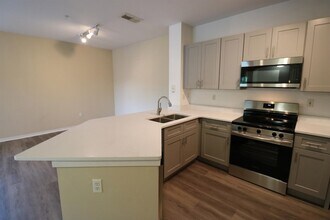 560 Florida Club Blvd, Unit 301 in St. Augustine, FL - Foto de edificio - Building Photo