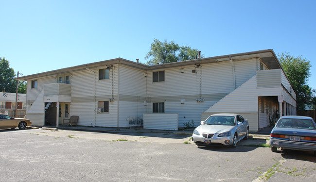 3730 N 48th in Lincoln, NE - Foto de edificio - Building Photo