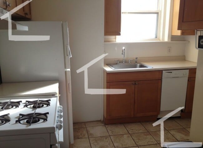 73 S Huntington Ave in Boston, MA - Building Photo - Building Photo