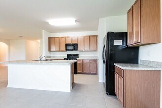 1613 SW 23rd St in Cape Coral, FL - Building Photo - Building Photo