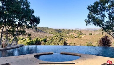 13045 Ripple Creek Ln in Santa Rosa Valley, CA - Building Photo - Building Photo