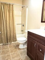 31 Elizabeth St, Unit 102 in Worcester, MA - Building Photo