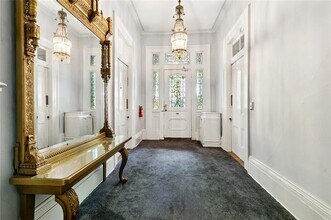 823 Esplanade Ave in New Orleans, LA - Building Photo - Building Photo