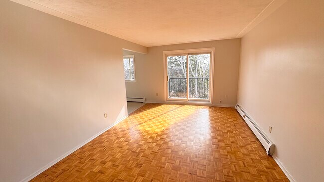 60 Doon Rd in Kitchener, ON - Building Photo - Building Photo