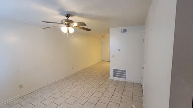 3221 Air Base Rd in Newport, AR - Building Photo - Building Photo