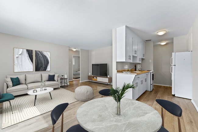 290 Springbank Dr
