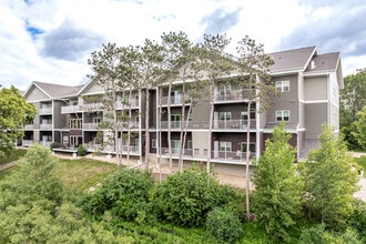 Conifer Ridge Apartments in Maplewood, MN - Building Photo - Building Photo