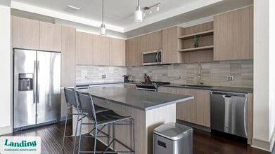 5280 Caroline St, Unit 1704.1409210 in Houston, TX - Building Photo - Building Photo