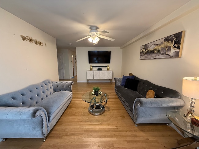 property at 33 Grantley St