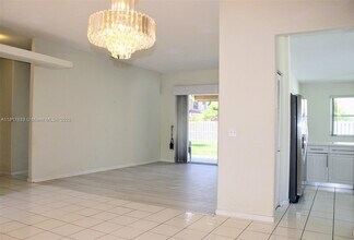 17820 NW 16th St in Pembroke Pines, FL - Building Photo - Building Photo