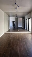 3224 Plumstead Dr in Dallas, TX - Foto de edificio - Building Photo