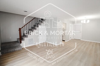 2105 Belle Terra Rd in Knoxville, TN - Building Photo - Building Photo