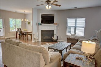 4918 McEver View Dr in Sugar Hill, GA - Building Photo - Building Photo
